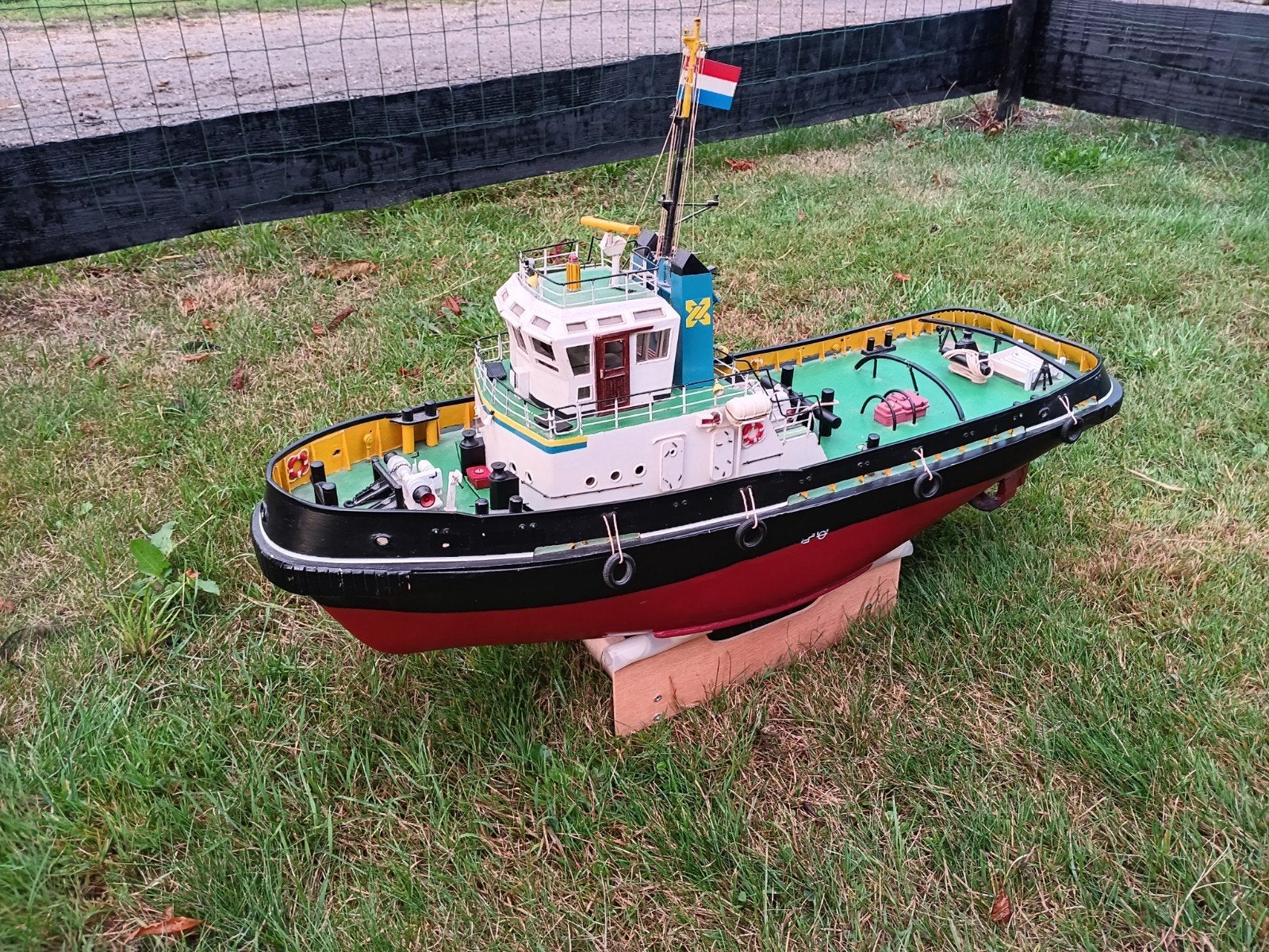 Prachtig Smit Zweden sleepboot, becker roeren, rc varend, Ophalen