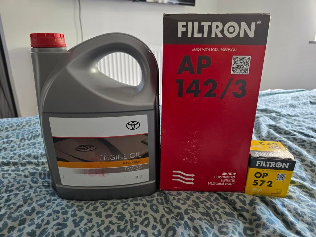 Toyota Motorolie 5W-30 met Filtron filters, Ophalen of Verzenden, Nieuw, Toyota
