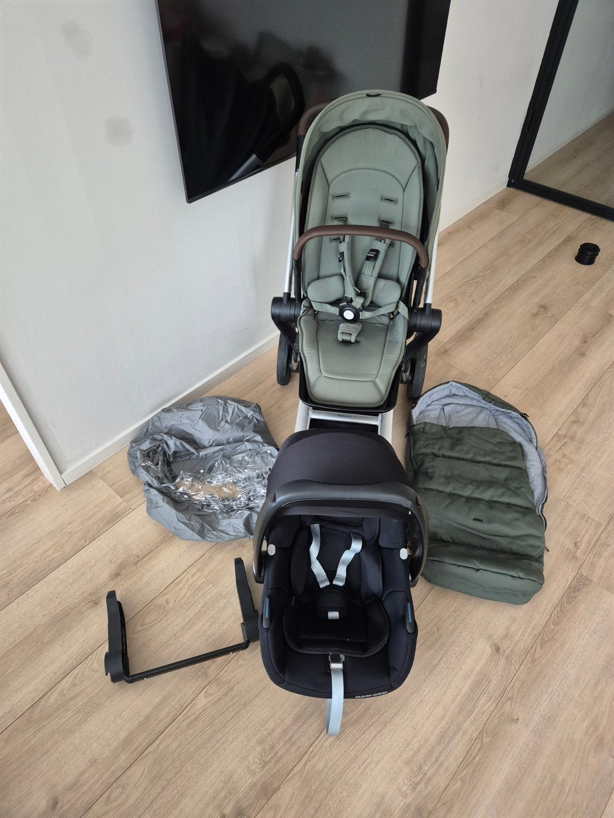 Joolz Hub 2 compleet met maxi cosi, Gebruikt, Met reiswieg, Ophalen, Kinderwagen