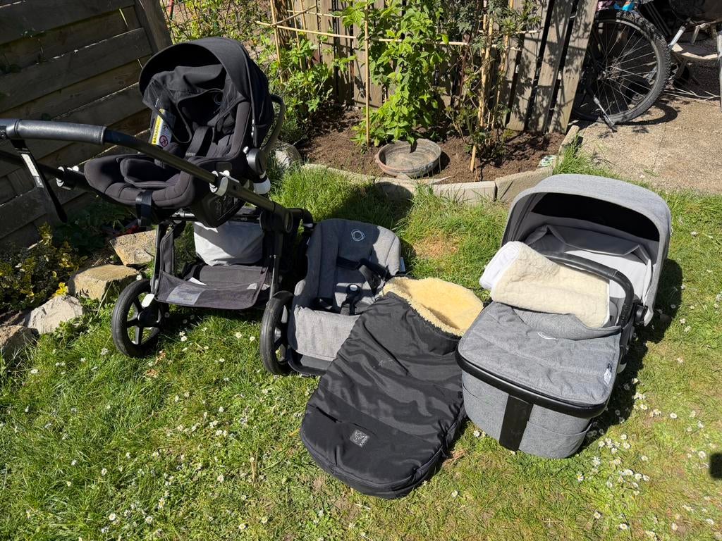 2 in 1 Bugaboo fox 2 kinderwagen + autostoeltje bugaboo nuna, Kinderen en Baby's, Kinderwagens en Combinaties, Ophalen, Gebruikt