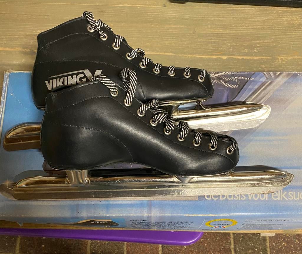 Schaatsen Viking junior laag 36, Viking, Gebruikt, Ophalen of Verzenden, Noren