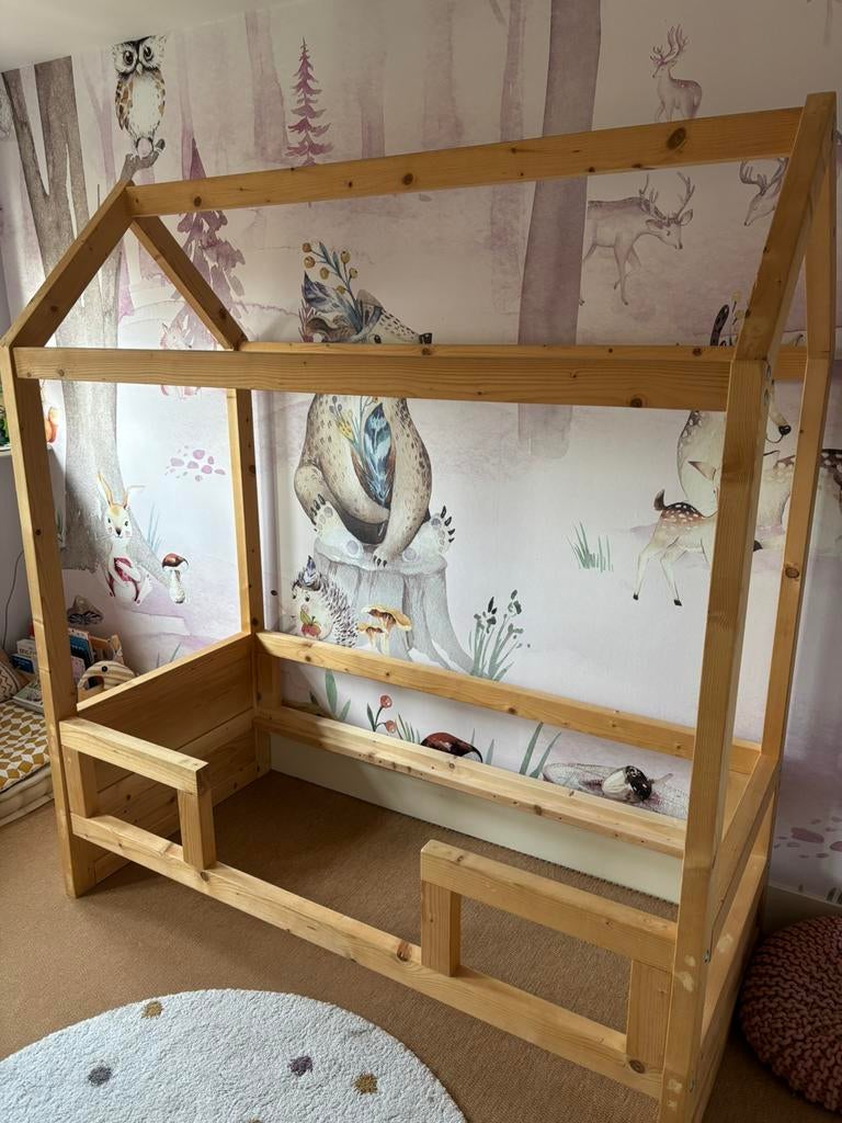 Kinderbed 160 cm houten huisje, Gebruikt, 70 tot 85 cm, 140 tot 160 cm, Ophalen