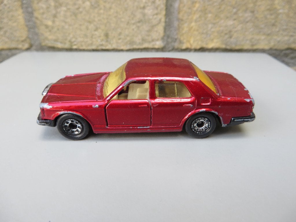 Matchbox Rolls Royce Silver Spirit ROOD, Ophalen of Verzenden, Gebruikt, Auto