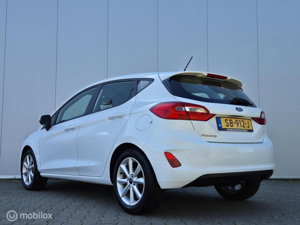 FORD FIESTA 1.1 TREND/AIRCO/CRUISE/16''LMV/CARPLAY/BLUETOOTH, Auto's, Voorwielaandrijving, Origineel Nederlands, Bedrijf, 71 pk