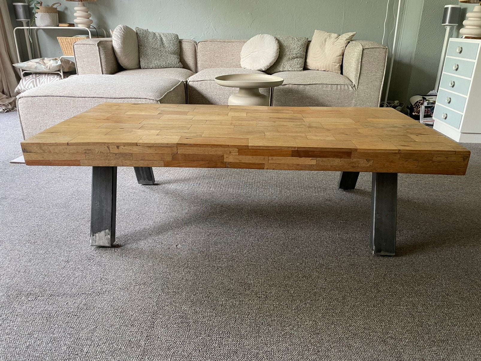Stoere salontafel van gerecycled hout met metalen poten, Ophalen, Gebruikt, 100 tot 150 cm, 50 tot 100 cm