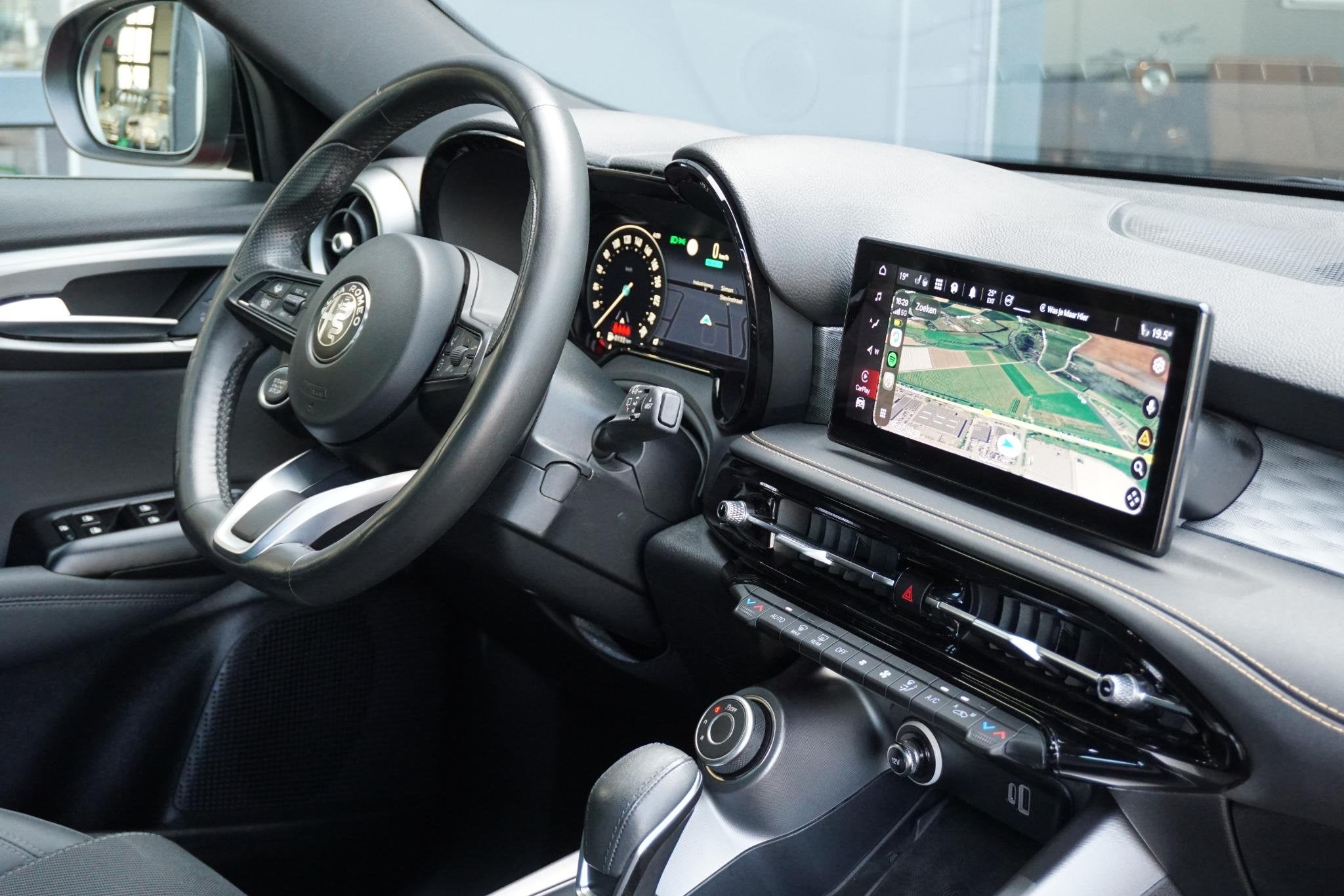 Alfa Romeo Tonale 1.3T PHEV Edizione Speciale 280PK + 360 CA, Auto's, Automaat, Stof, 4 cilinders, 700 kg