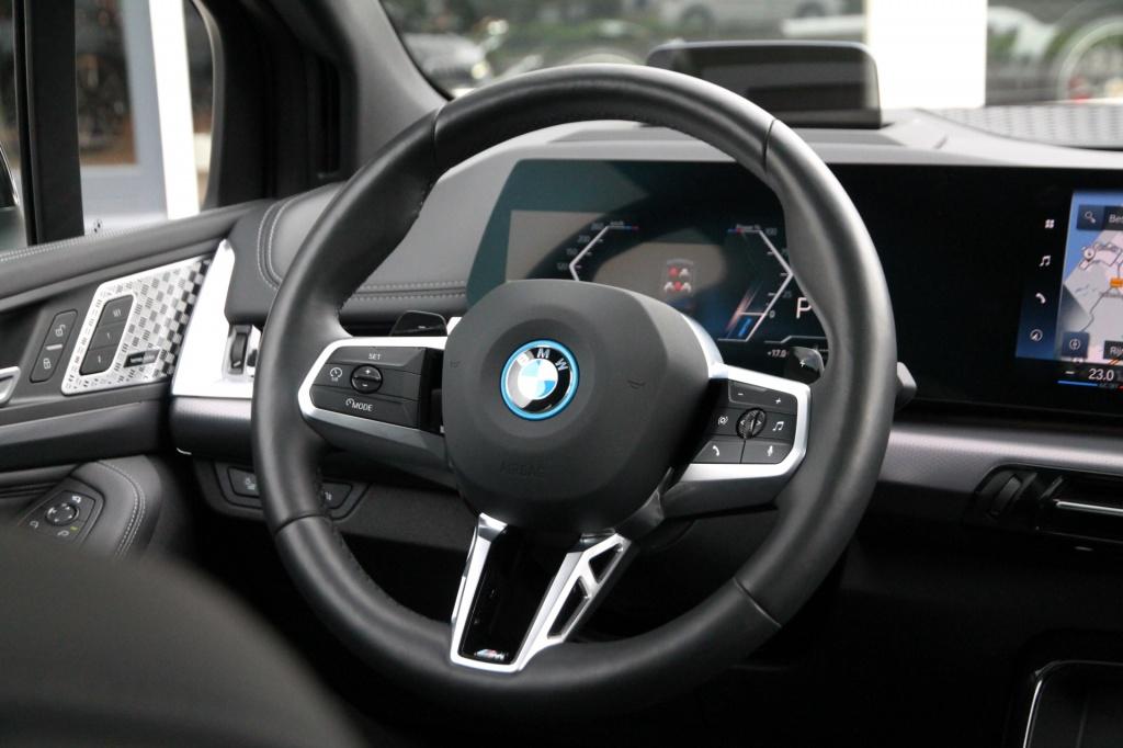 BMW 2 Serie Active Tourer 230e xDrive I M-Sport I Pano I ACC, Auto's, BMW, Automaat, Gebruikt, Zwart, 327 pk