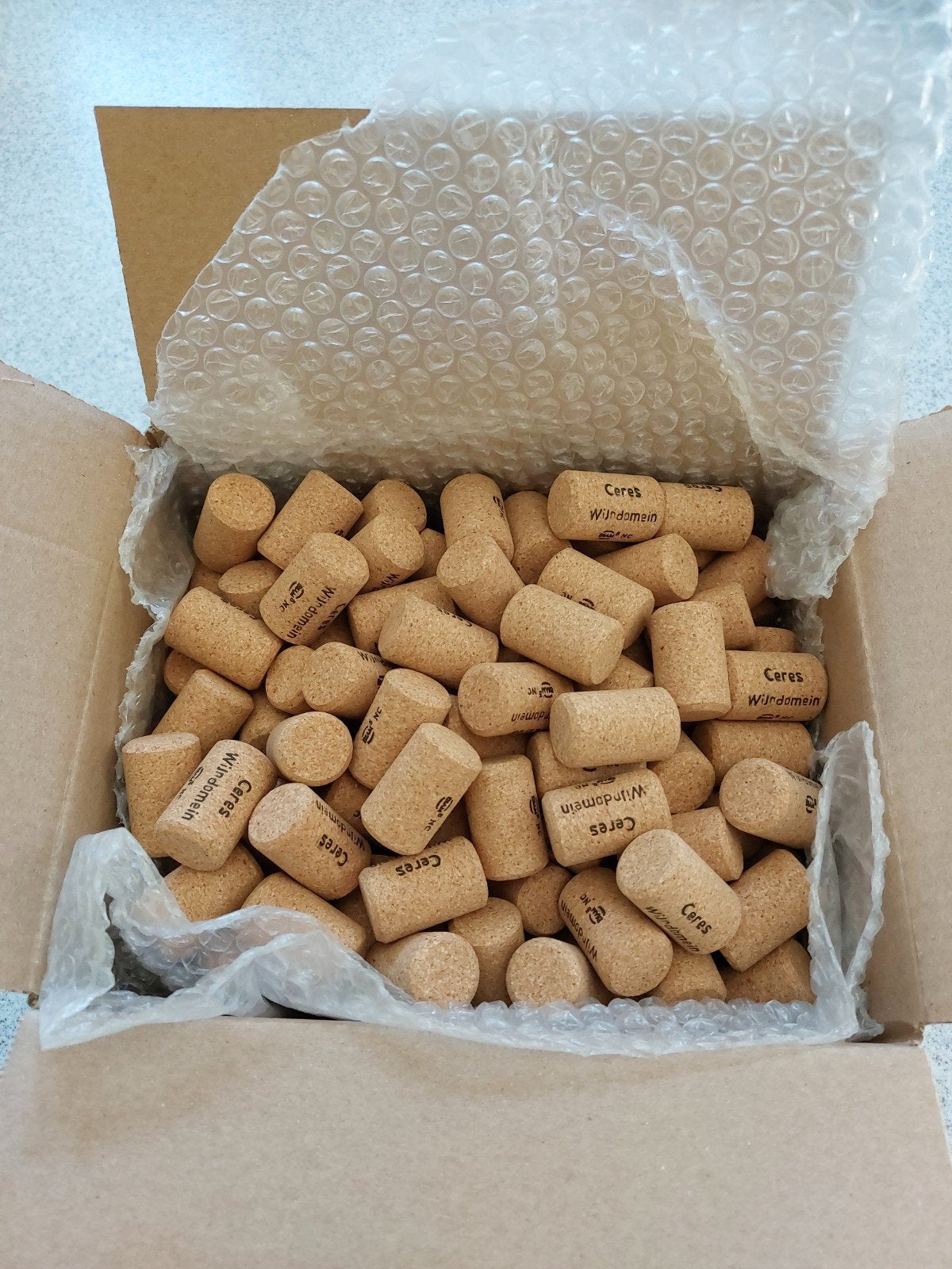 200 nieuwe kurken., Ophalen of Verzenden, Nieuw
