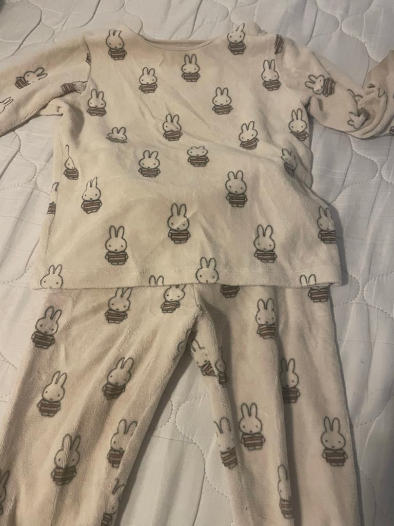 Nog mooie Nijntje pyjama maat 86/92, Ophalen of Verzenden, Zo goed als nieuw, Jongen of Meisje, Nacht- of Onderkleding