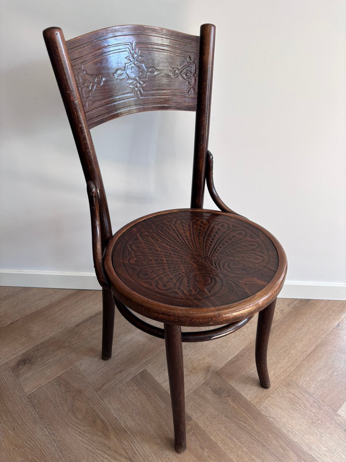Antieke Thonet-stijl houten stoel (Cosmos) Volledig gemerkt!, Huis en Inrichting, Ophalen of Verzenden, Zo goed als nieuw, Bruin