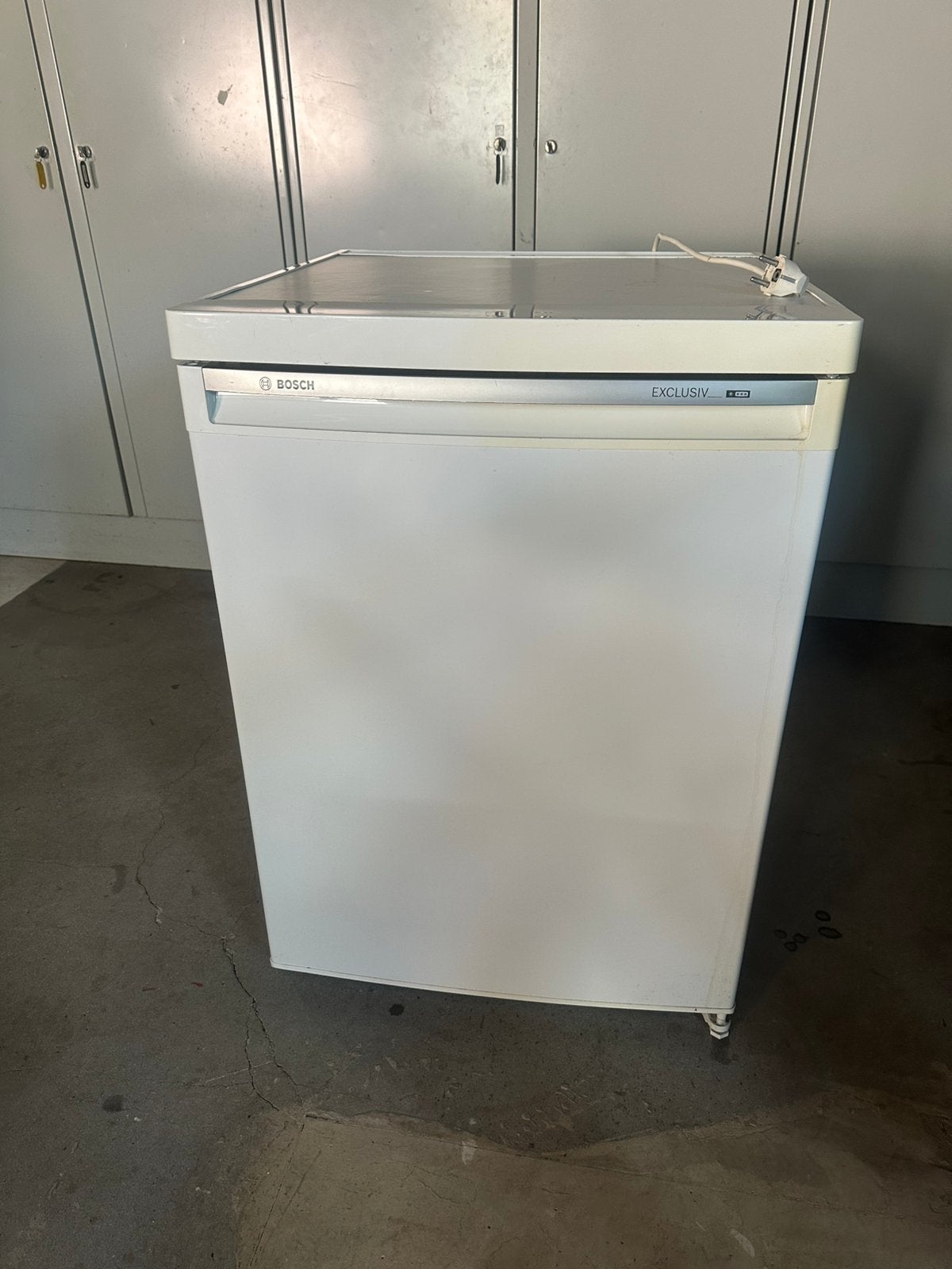 Bosch Exclusiv diepvries tafelmodel, Witgoed en Apparatuur, Koelkasten en IJskasten, 100 tot 150 liter, Zo goed als nieuw, Met vriesvak