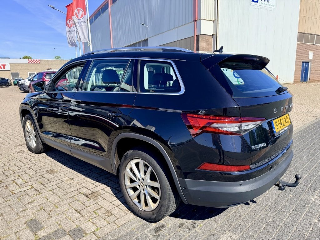 Skoda Kodiaq 1.5 TSI Business ED+ | Pano | Trekhaak, Auto's, Skoda, Automaat, 12 maanden, 4 cilinders, Zwart