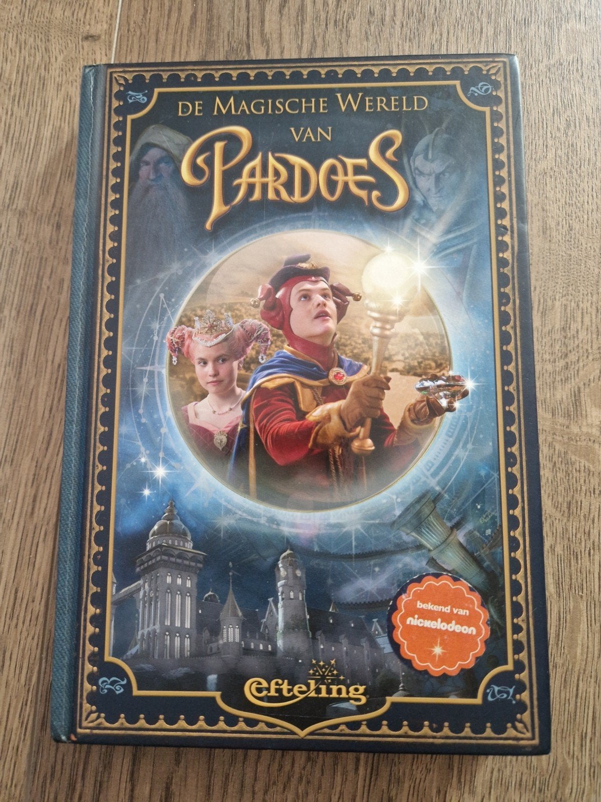De Magische Wereld van Pardoes - Efteling Boek, Boeken, Ophalen of Verzenden, Zo goed als nieuw, Efteling