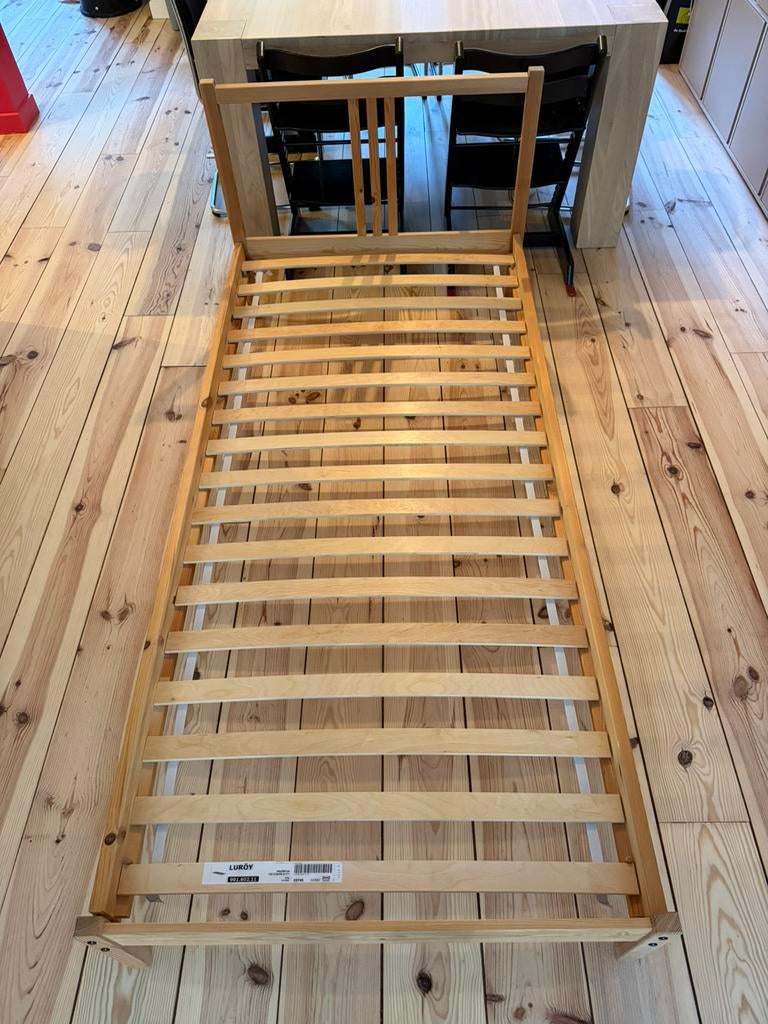 Houten bedframe met Ikea luroy lattenbodem 90 bij 200cm, Ophalen, 90 cm, Zo goed als nieuw, 200 cm