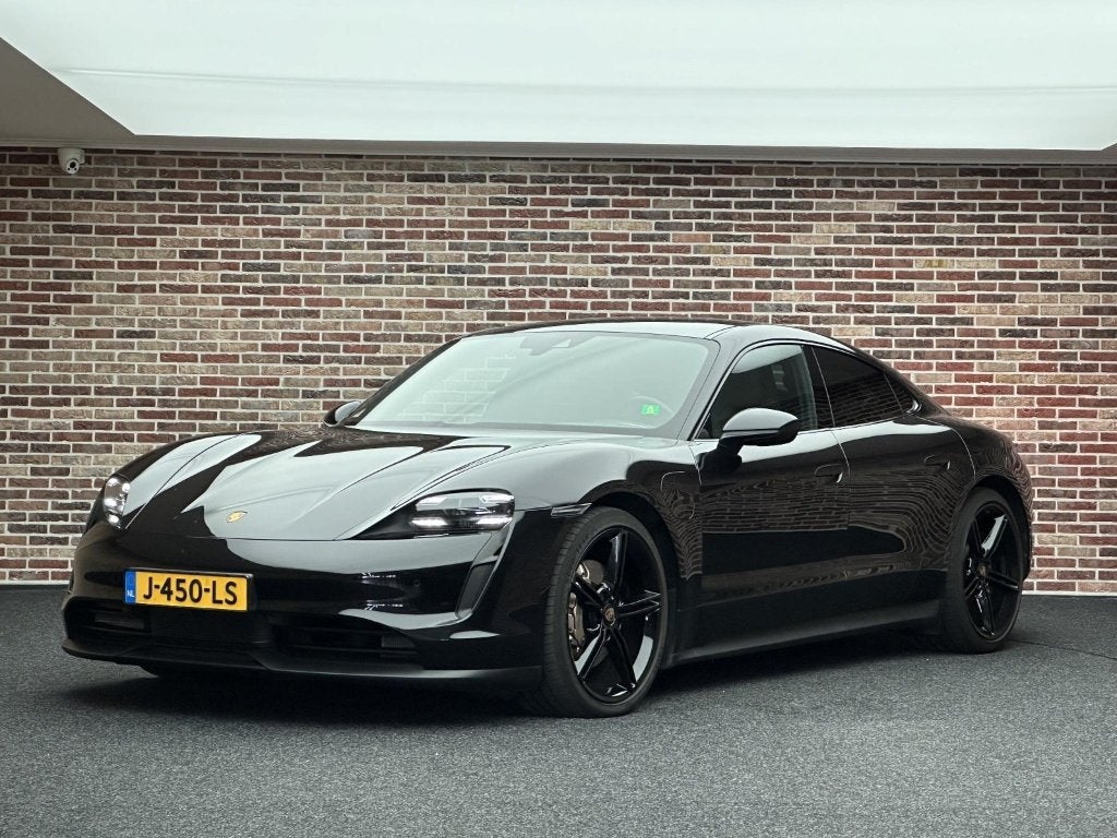 Porsche Taycan - 4S Performance plus 570 PK SOH 90% PANORAMA, 190 pk, Origineel Nederlands, Elektrisch, Vierwielaandrijving