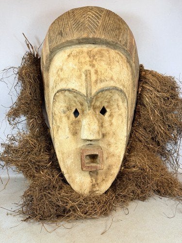 260529 Oud Afrikaans Fang masker met Raffia uit Gabon., Ophalen of Verzenden