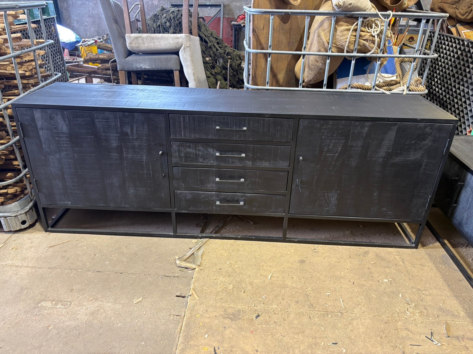 Dressoir Denver Black – 210 cm, Ophalen, Nieuw, 25 tot 50 cm, 200 cm of meer