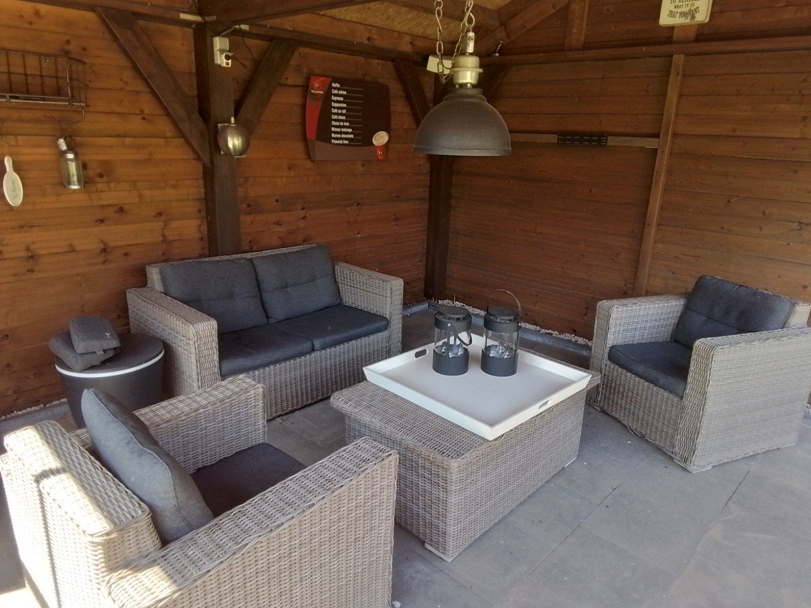 Wicker loungeset met kussens, Ophalen, 4 zitplaatsen, Gebruikt, Bank