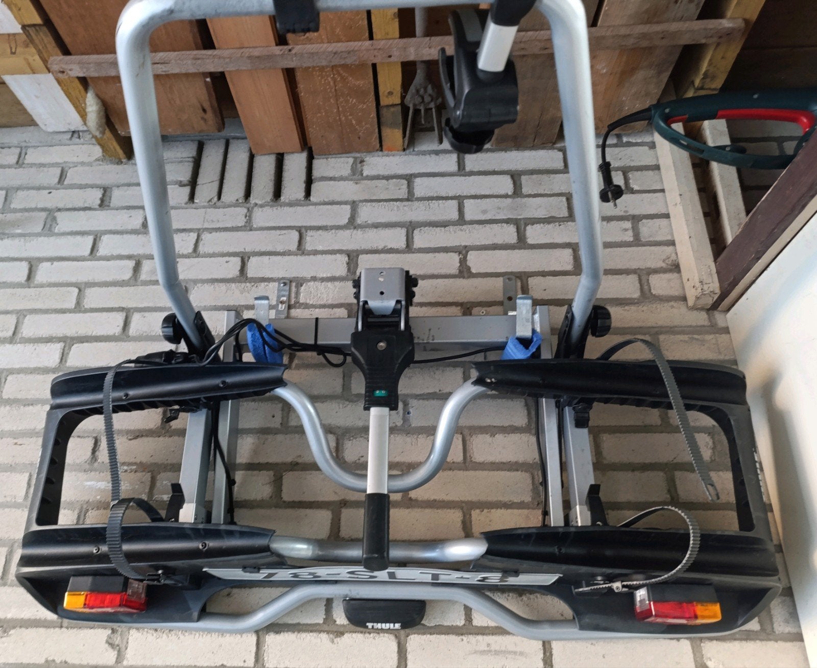 Thule EuroPower, "Geschikt voor E-bikes" en Kantelbaar, Ophalen, Gebruikt, 2 fietsen, Trekhaakdrager