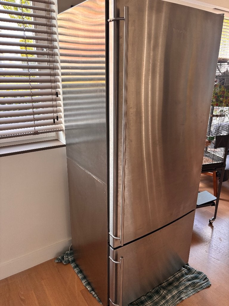 Originele RVS handgrepen Miele / Liebherr koelkast, Witgoed en Apparatuur, Zonder vriesvak, Minder dan 45 cm, Energieklasse A of zuiniger