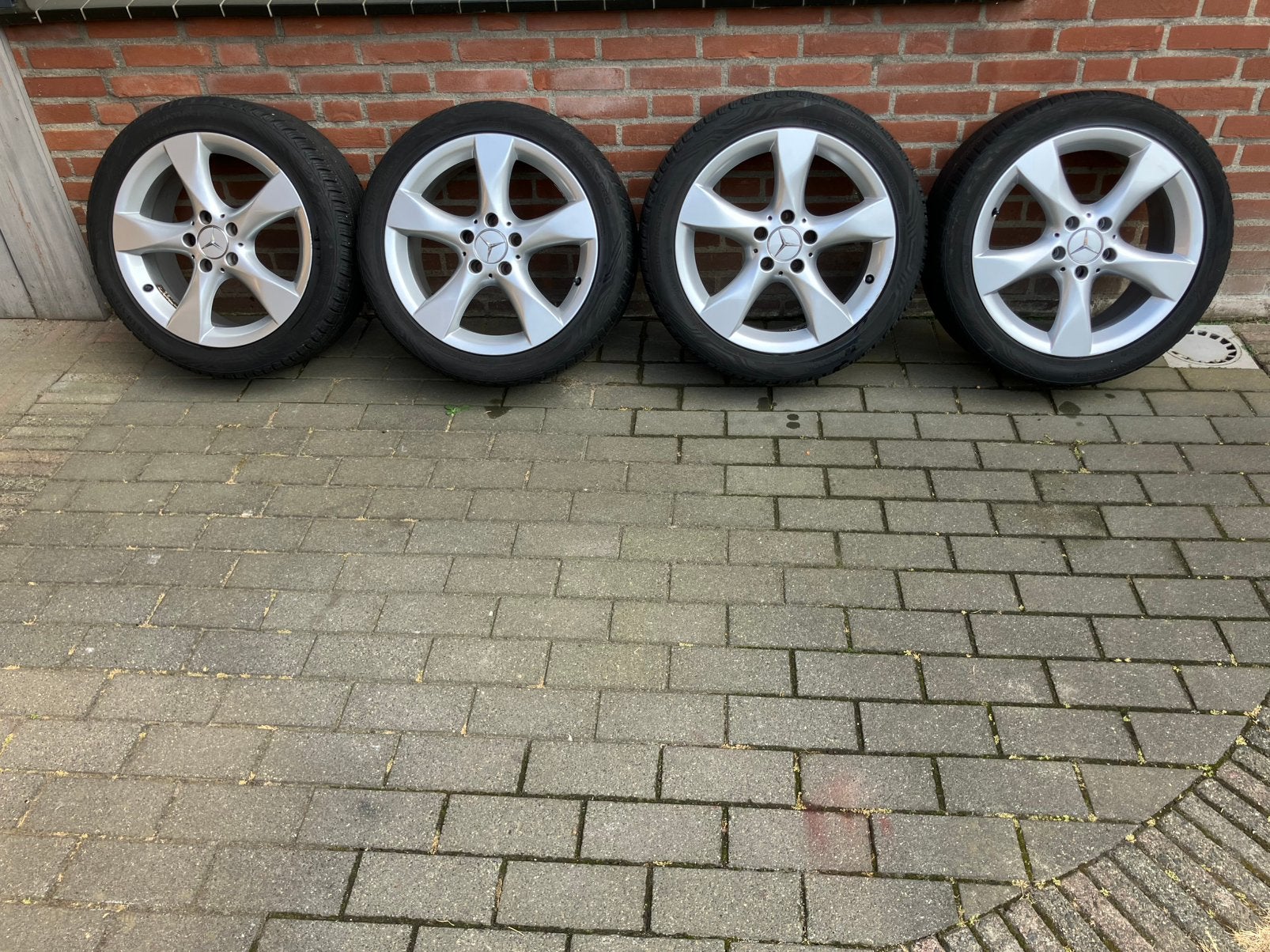 Mercedes-Benz 17 inch velgen (A/B/CLA), Ophalen, Gebruikt, Banden en Velgen, 17 inch