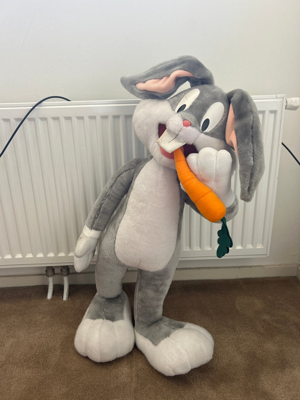 Grote Bugs Bunny knuffel met wortel - Looney Tunes, Gebruikt, Overige merken, Disney, Grijs