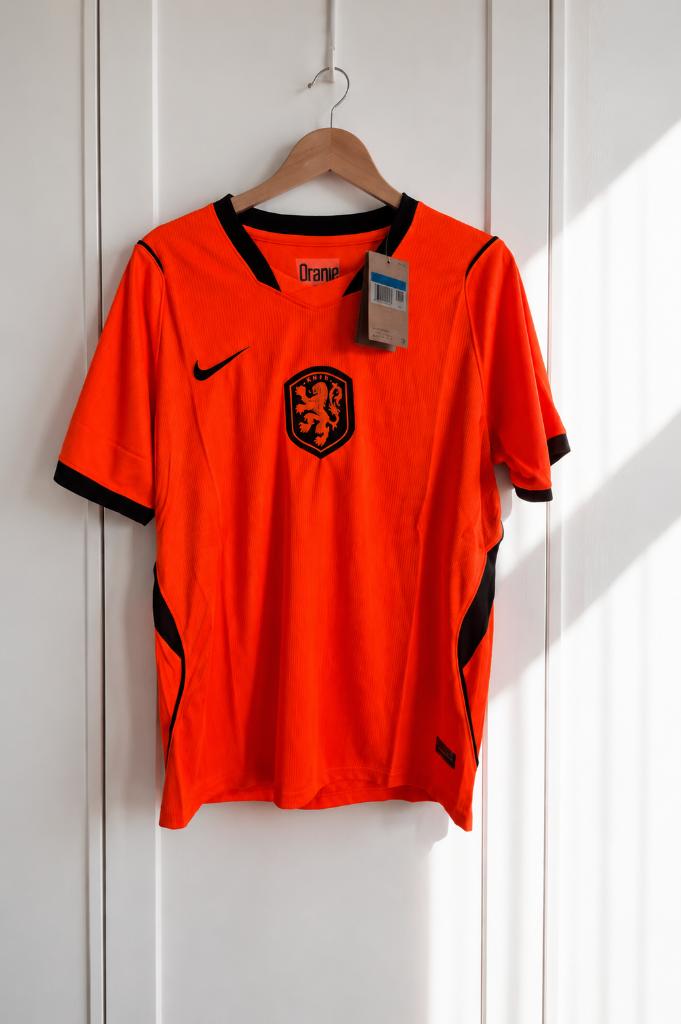 Nike Nederland WK 2026 Shirt Oranje – Maat M, Sport en Fitness, Maat M, Verzenden, Nieuw, Shirt