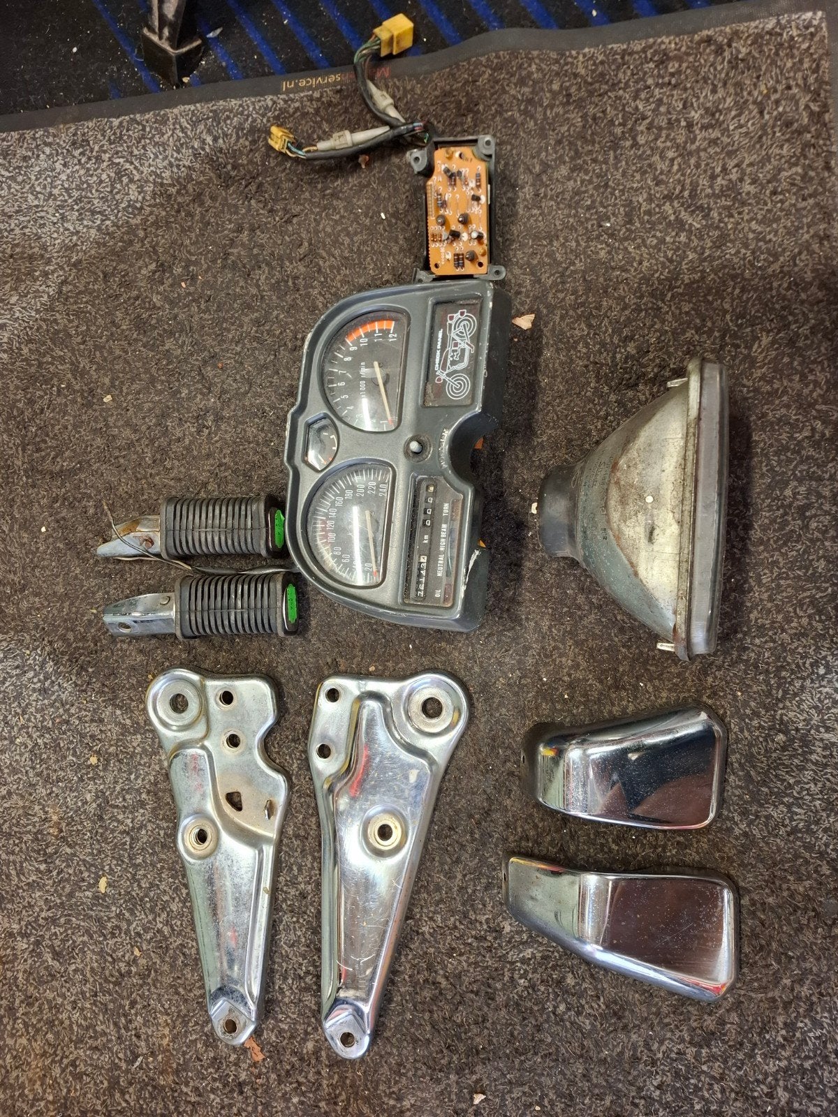 Suzuki GSX E ET EX onderdelen: koplamp, tellerset, voetsteun, Ophalen of Verzenden, Gebruikt