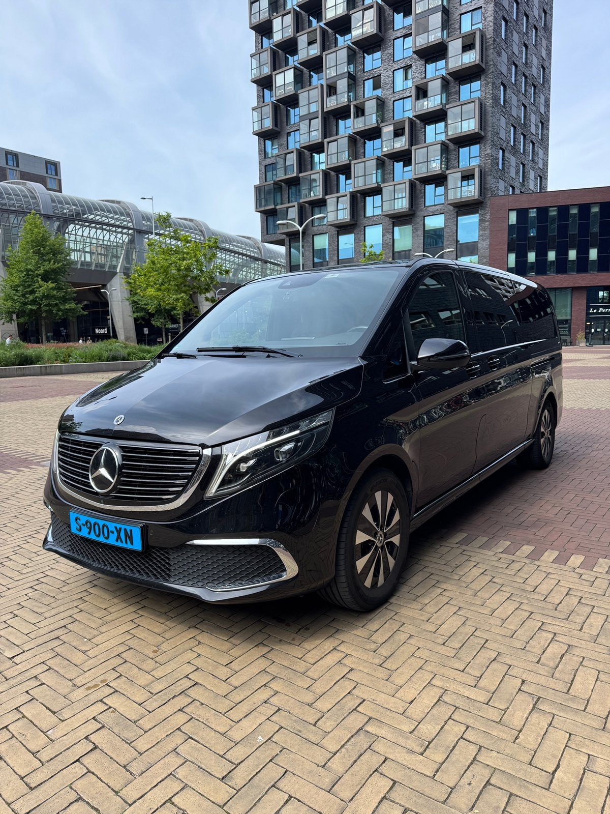 Mercedes-Benz EQV 300 L3 2023 (prijs is ex btw), Parkeerassistent, Zwart, 7 stoelen, Elektrisch