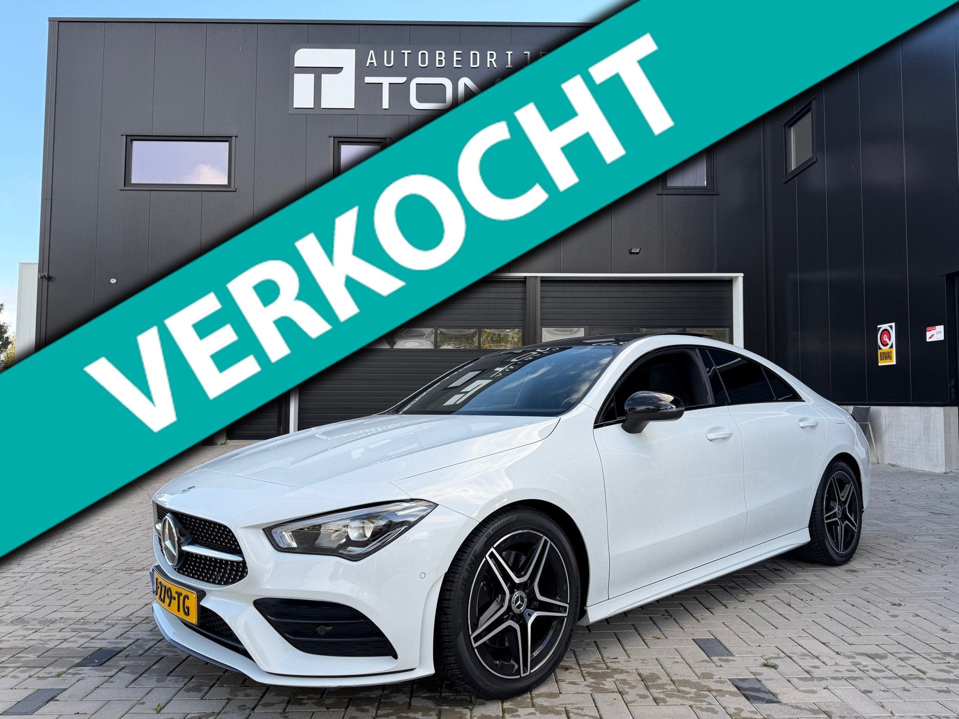 Mercedes-Benz CLA-klasse 200 AMG Night / Panorama / Camera /, Gebruikt, 4 cilinders, Origineel Nederlands, Bedrijf
