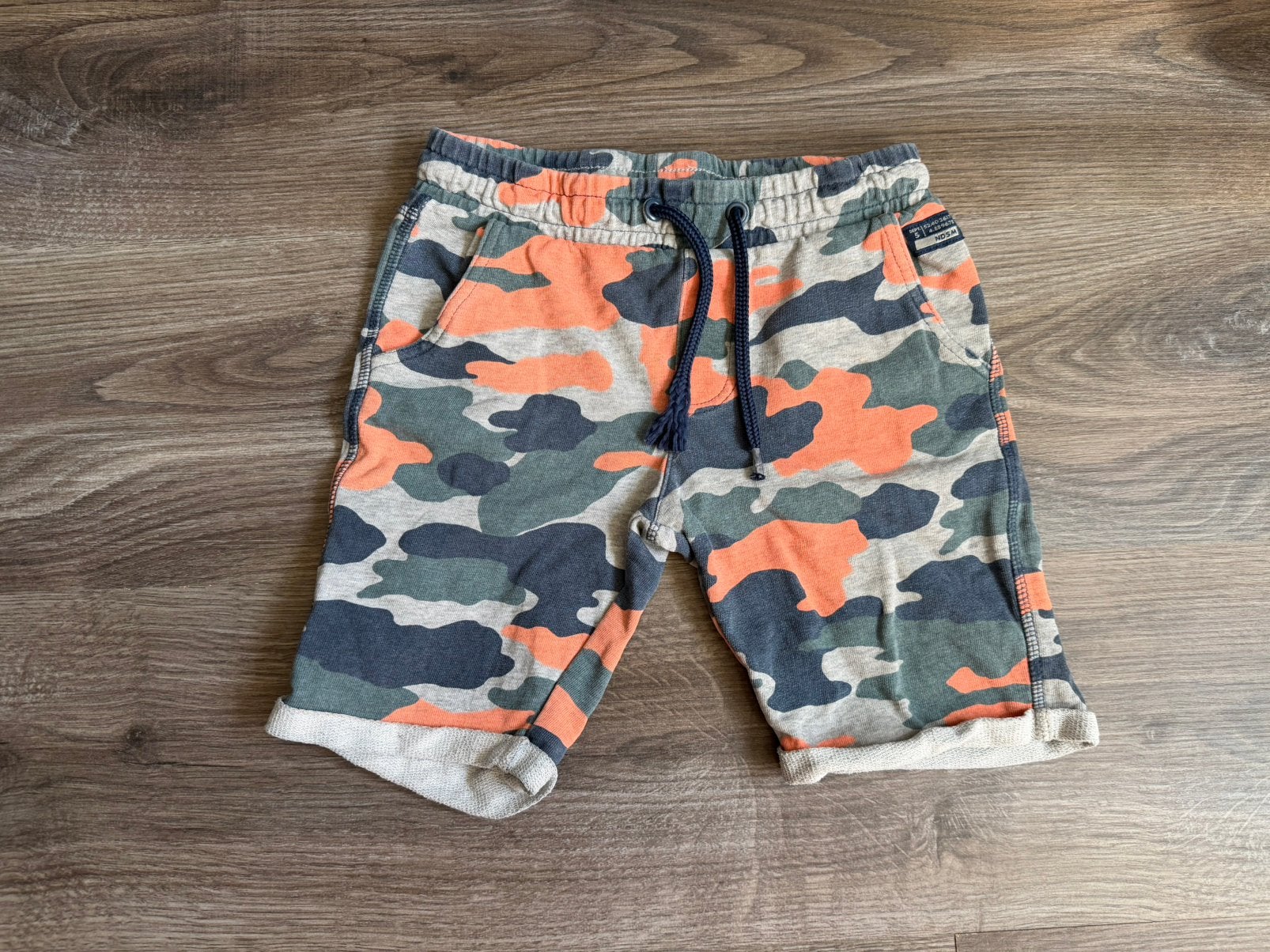 Korte broek maat 122/128, Kinderen en Baby's, Kinderkleding | Maat 122, Ophalen of Verzenden, Zo goed als nieuw, Jongen, Broek