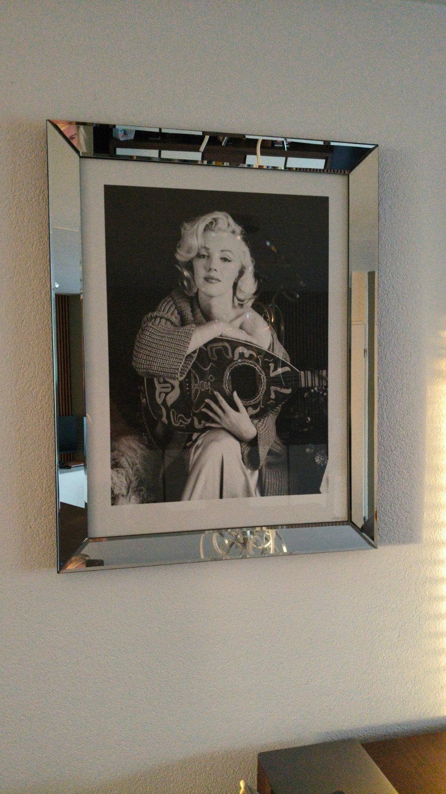 Marilyn Monroe foto in spiegel lijst (92x72x4cm), Ophalen, Zo goed als nieuw, Foto of Poster, 75 – 100