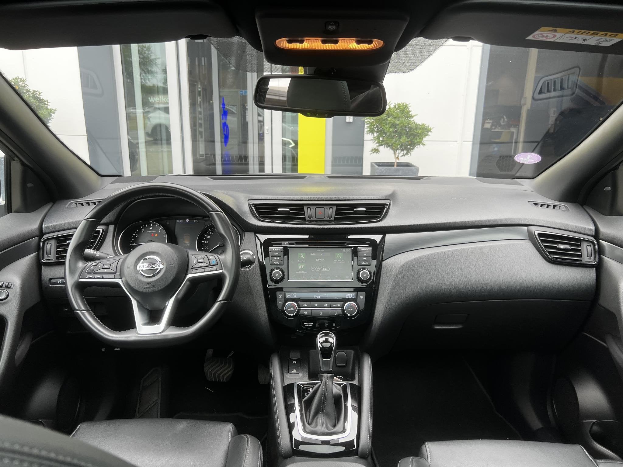 Nissan Qashqai 1.3 DIG-T N-Tec | Trekhaak | Panoramadak | 36, Auto's, Stof, Gebruikt, 4 cilinders, Bedrijf