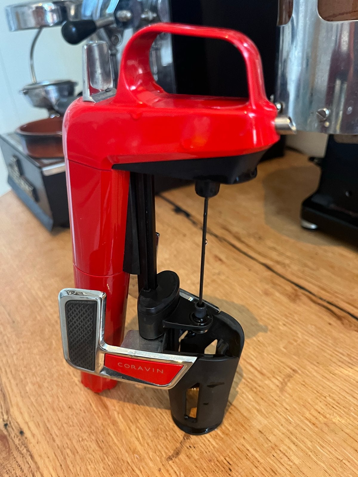 Coravin Wijnschenker Rood - Zo goed als nieuw, Overige typen, Ophalen of Verzenden, Zo goed als nieuw, Metaal