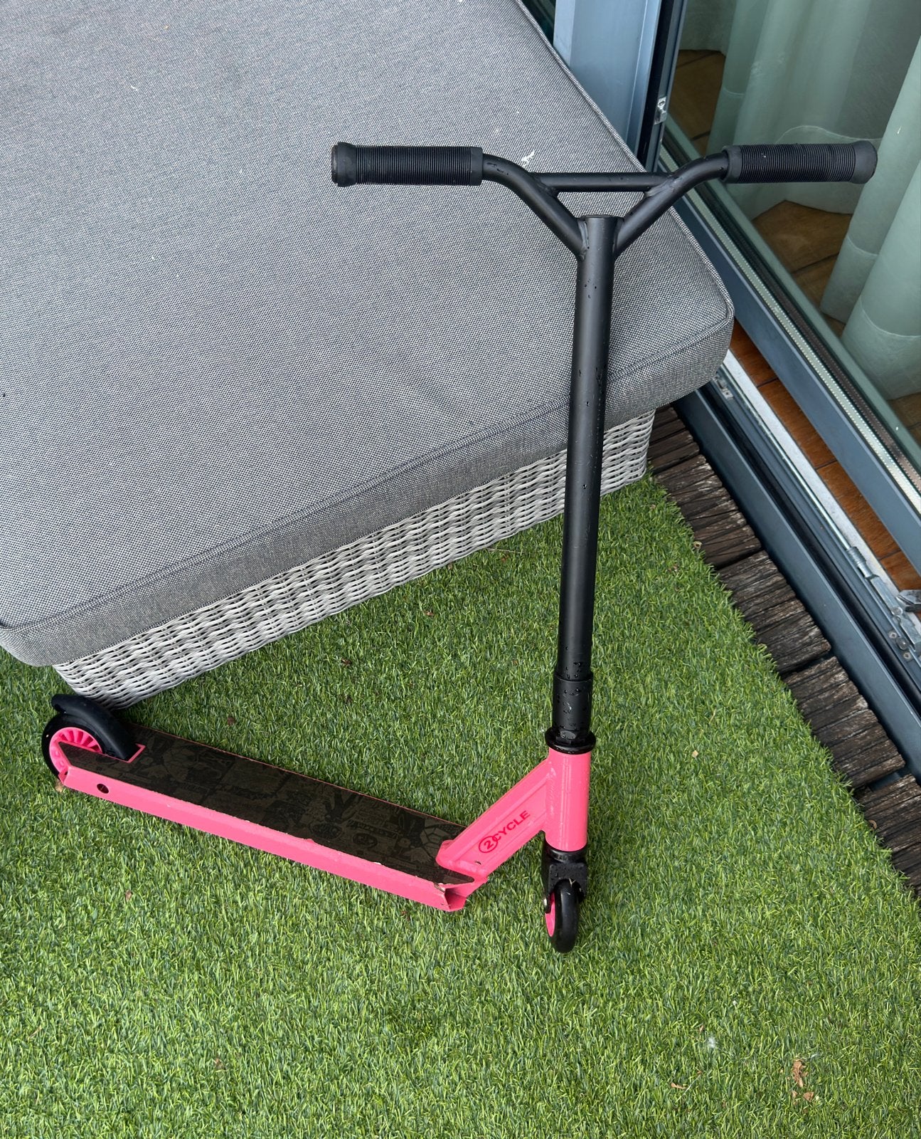 Roze step, Fietsen en Brommers, Steps, Ophalen, Zo goed als nieuw, Gewone step