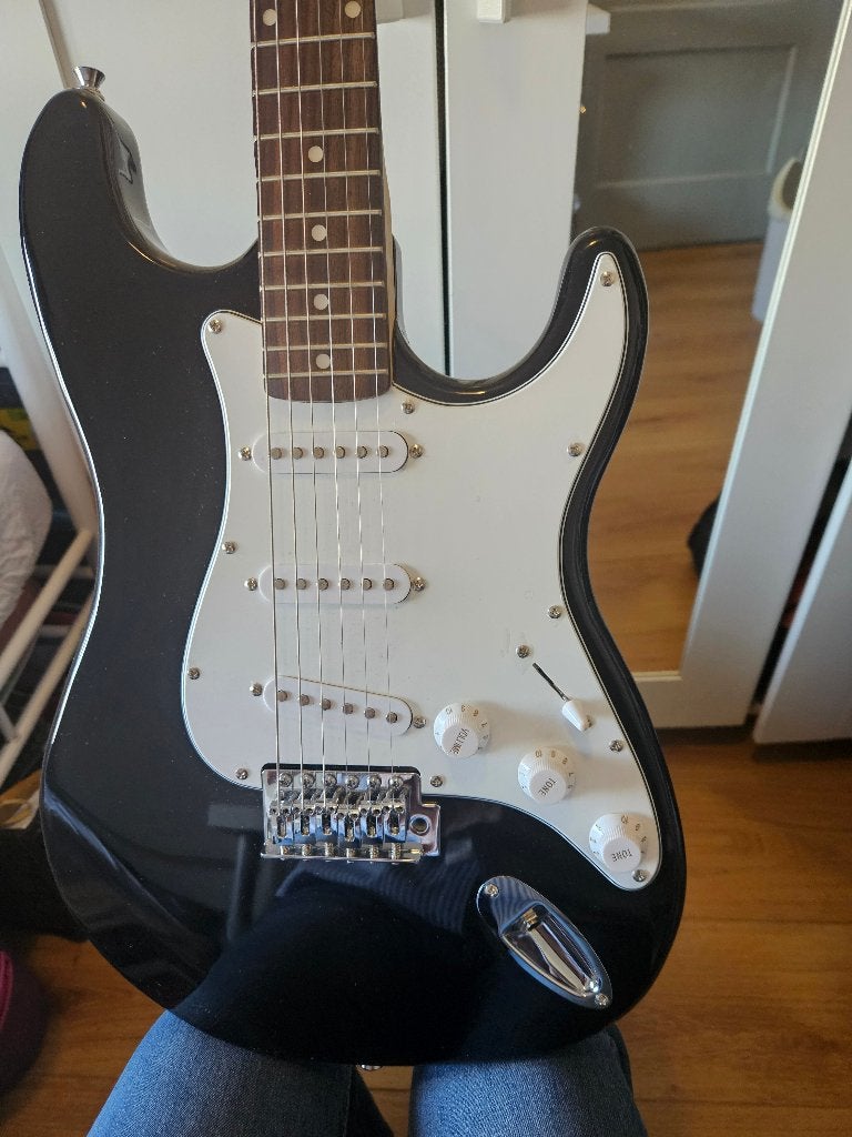 Elektrische gitaar Fazley met tas, Ophalen, Zo goed als nieuw, Solid body, Overige merken