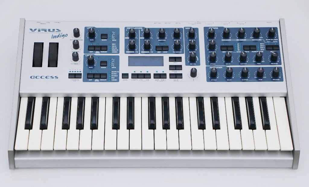 Virus Access Indigo Synthesizer, Muziek en Instrumenten, Synthesizers, Zo goed als nieuw, Overige aantallen, Overige merken, Ophalen