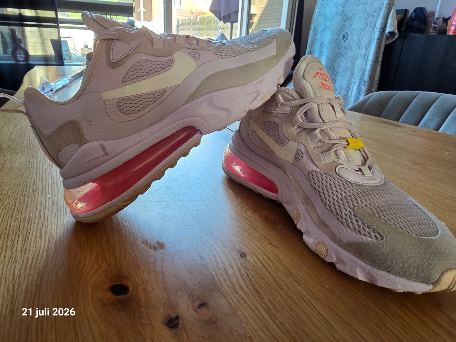 Nike Air Max 270 React Sneakers - Maat 39, Ophalen of Verzenden, Roze, Sneakers of Gympen