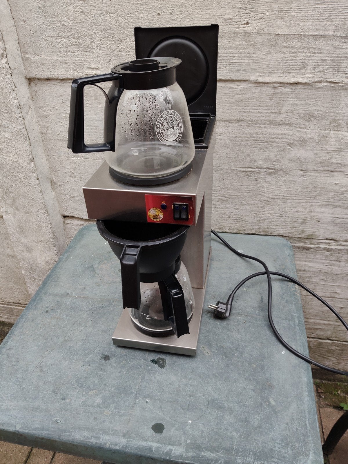 Zo goed als nieuwe koffiemachine met 2koffiepotten, Ophalen, 10 kopjes of meer, Koffiemachine, Gemalen koffie