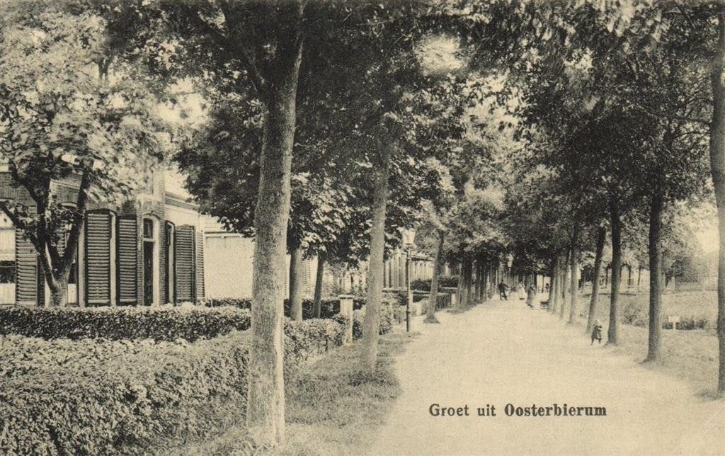 Groet uit Oosterbierum - dorpsgezicht - 192? gelopen, Verzenden, 1920 tot 1940, Gelopen, Friesland
