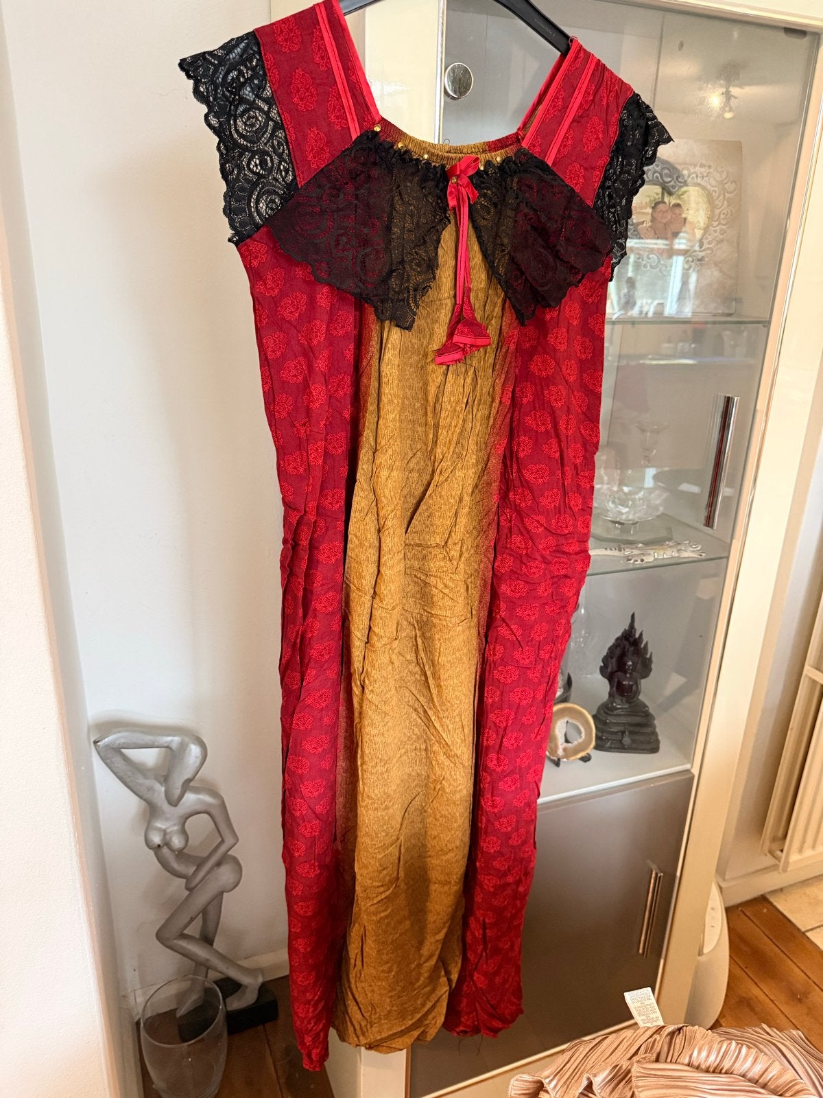 Prachtige Indiase jurk - Maat 44, Maat 42/44 (L), Ophalen of Verzenden, Gedragen, Rood