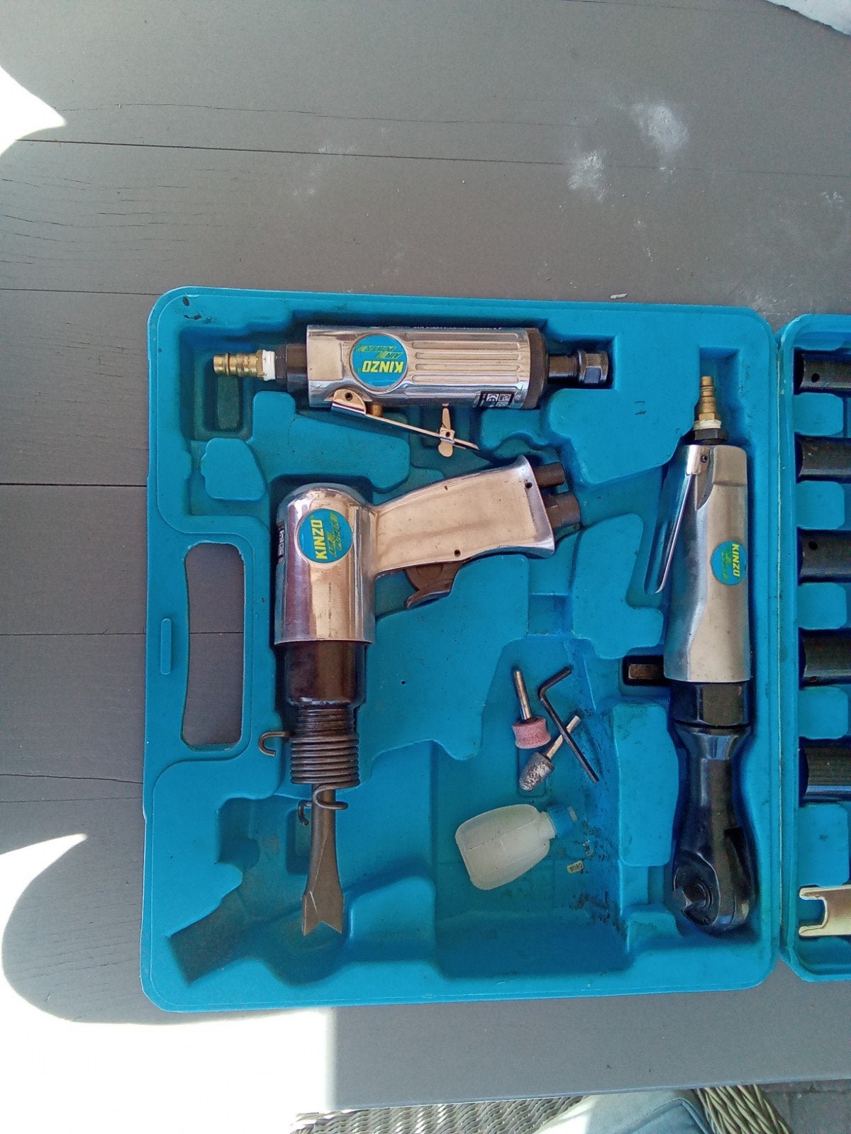 Koffer met pneumatisch gereedschap, Doe-het-zelf en Verbouw, Gereedschap | Handgereedschap, Ophalen, Gebruikt, Overige typen, Overige merken