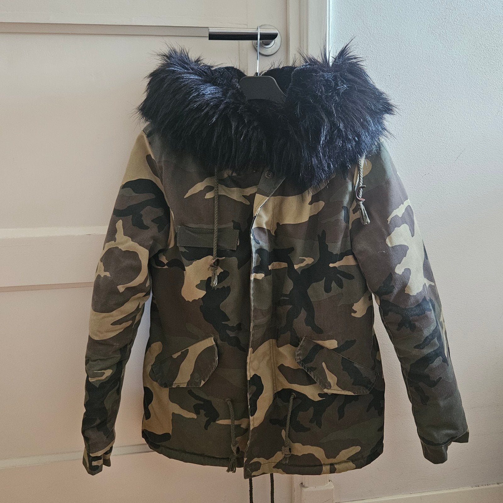 Noemi Kent camouflage winterjas maat m, Kleding | Dames, Ophalen, Gedragen, Groen
