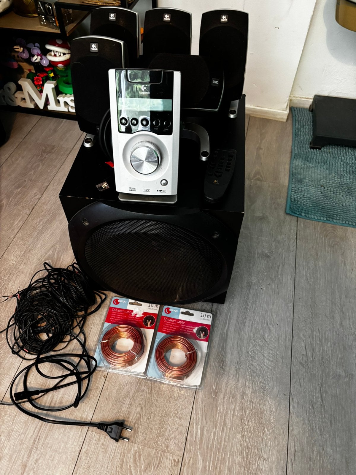 Logitech Z5500 5.1 Surround Sound Systeem met Afstandsbedien, Overige merken, Zo goed als nieuw, Speakers, Losse componenten