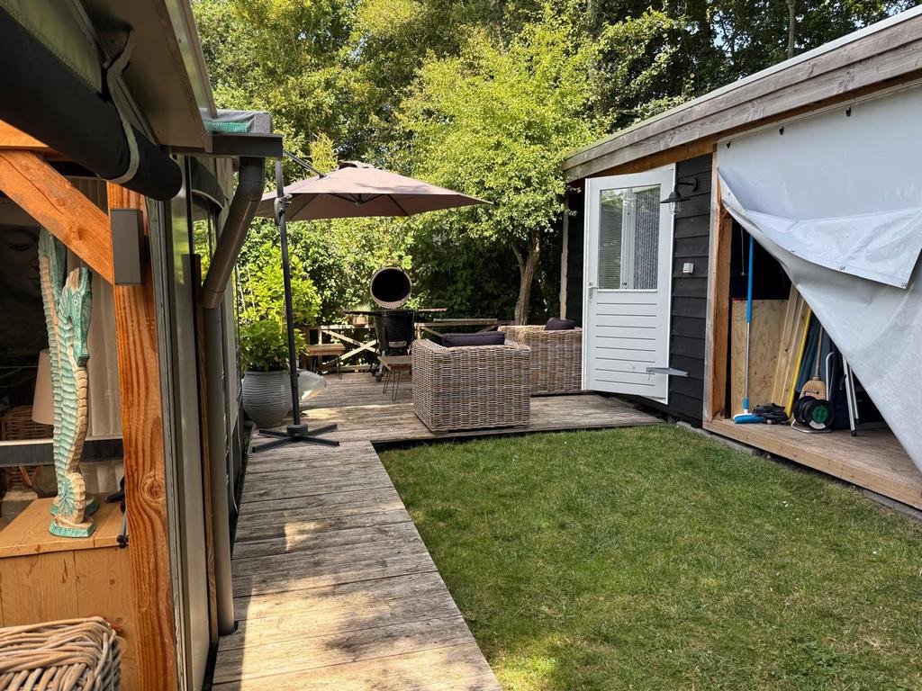 Het reizen met de caravan zat, plekje in zeeland pak je kans