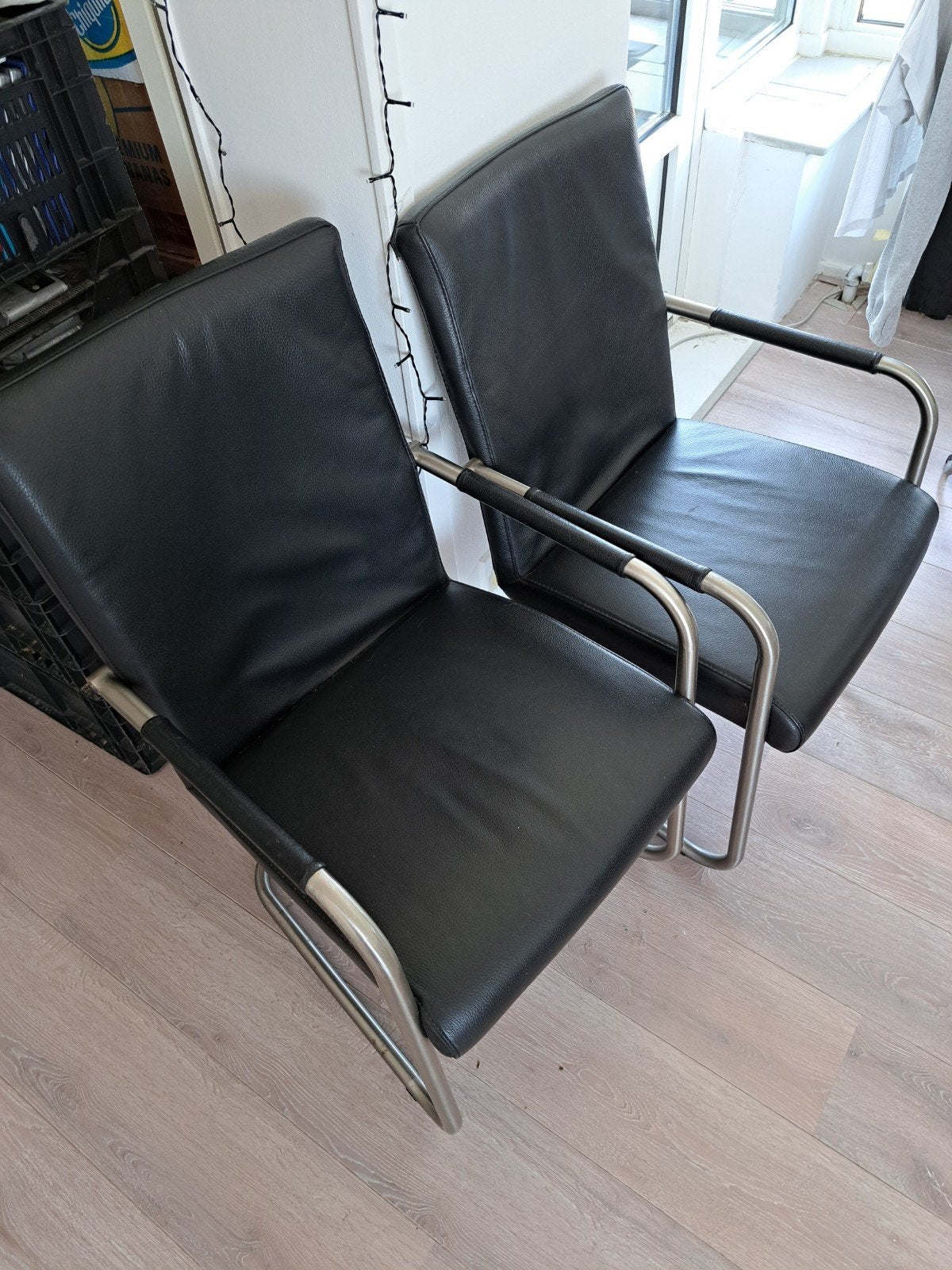 Set van 6 zwarte stoelen met metalen frame, Ophalen, Gebruikt, Twee, Zwart