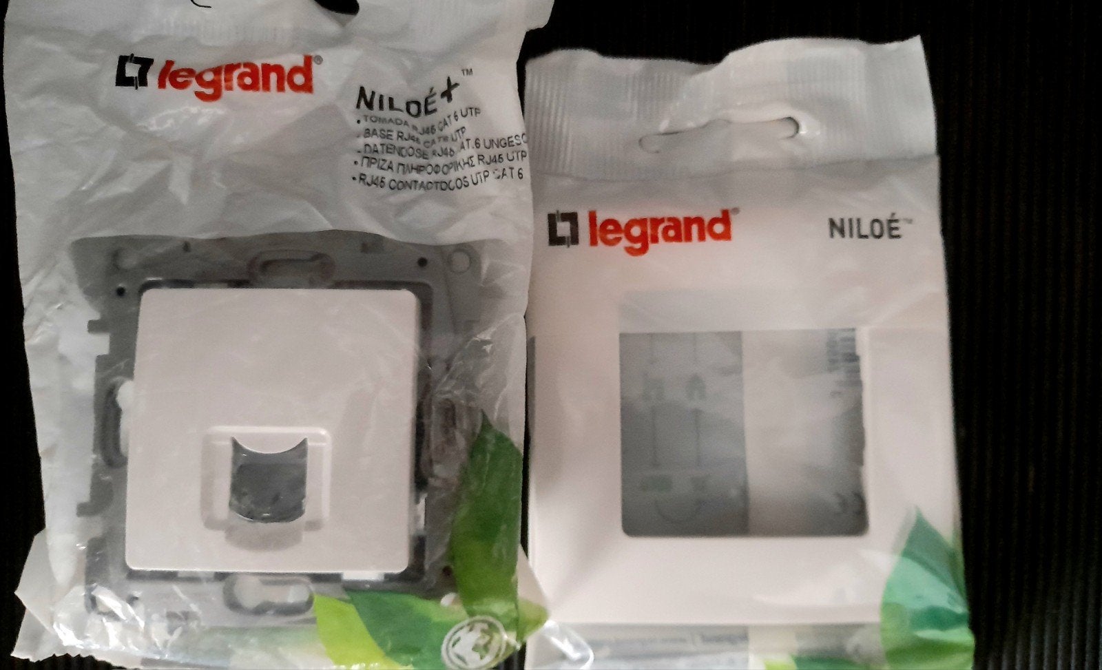 Nieuwe Legrand Niloé RJ45 6 UTP wandcontactdoos + afdekplaat, Ophalen of Verzenden, Nieuw
