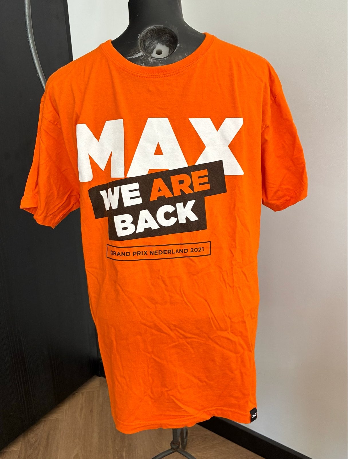 Max Verstappen 'We Are Back' Grand Prix Nederland 2021 T-shi, Ophalen of Verzenden, Zo goed als nieuw, Maat 48/50 (M), Oranje
