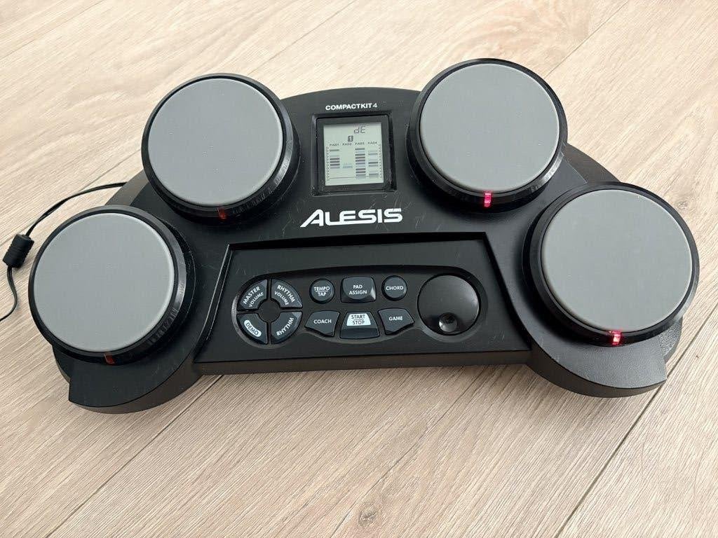 Alesis CompactKit 4 elektronisch drumstel | leer drummen, Ophalen, Zo goed als nieuw, Overige merken, Elektronisch