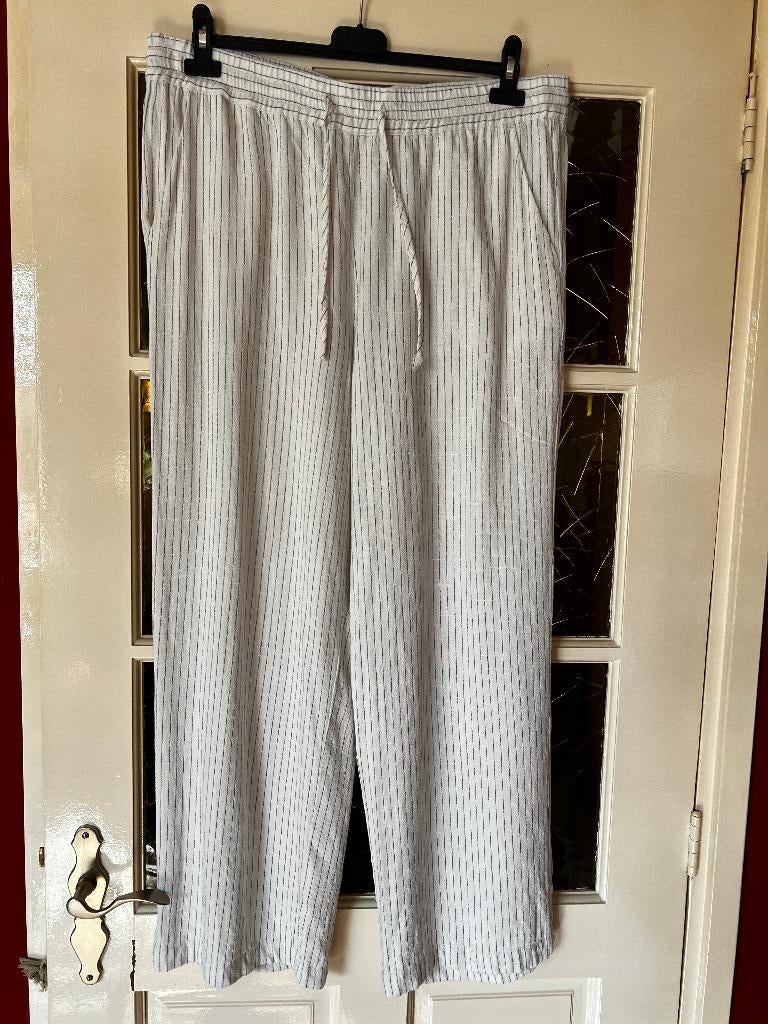 zomerse pantalon, Wit, Maat 42/44 (L), Ophalen of Verzenden, Zo goed als nieuw